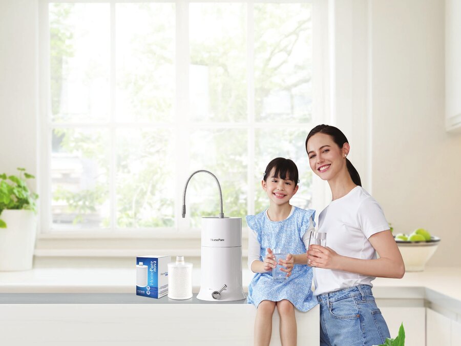 HomePure Nova water filter with mother and daughter